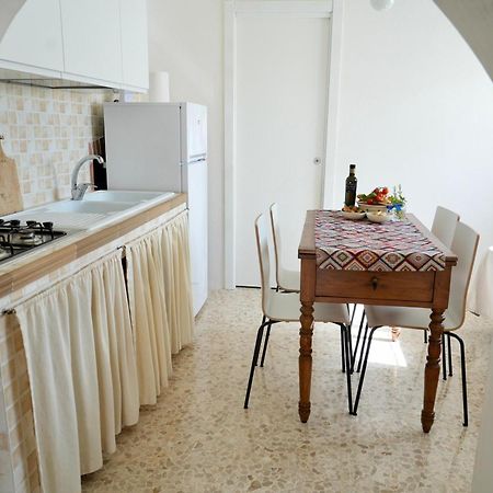 Trullo Canopo Ceglie Messapica Eksteriør billede